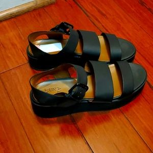Black naturalizer sandals
